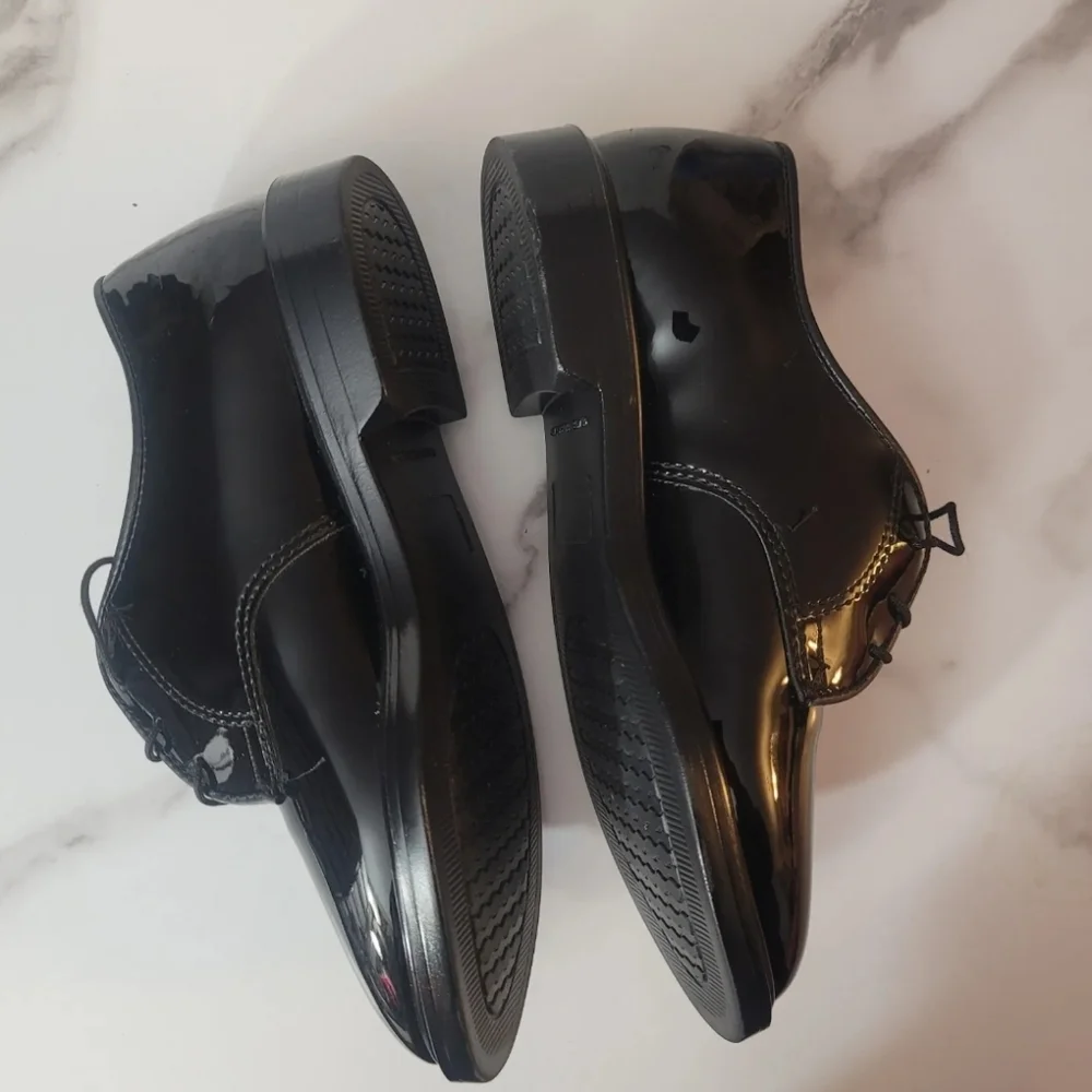 Capps Mens Formal Wear Black Patent Leather Shoe USA 7 oil resistant